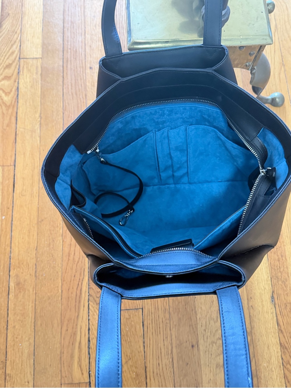 Blue Suede-Lined Women's Messenger Tote - Elegant Everyday Carry